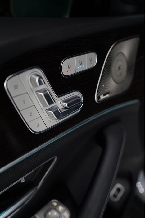 Mercedes Benz GLS450