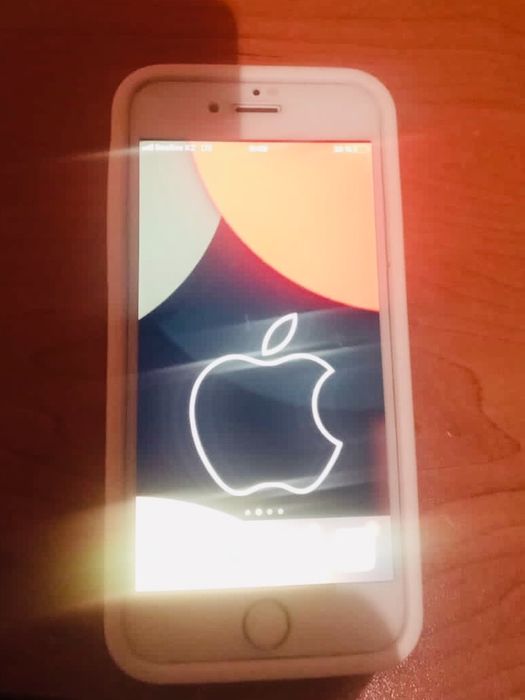 iPhon 6 телефон сатылады