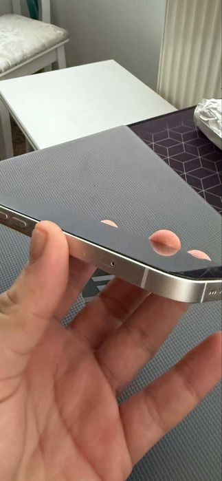 Vand IPhone 14 128gb ca nou