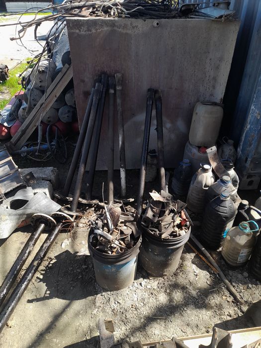 Зил запчастлар сотилади