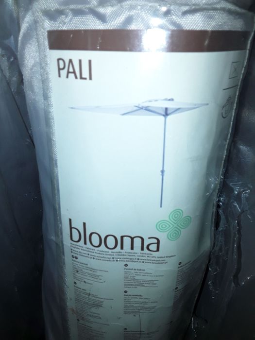 Umbrele mari de terase