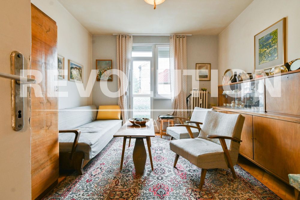 Продава се Тристаен апартамент в София, Яворов - 83 кв.м за 3856 €/кв.м - Снимка #4