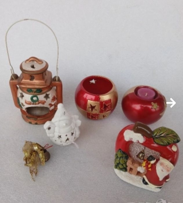 Коледна украса - елха, лампи, свещници