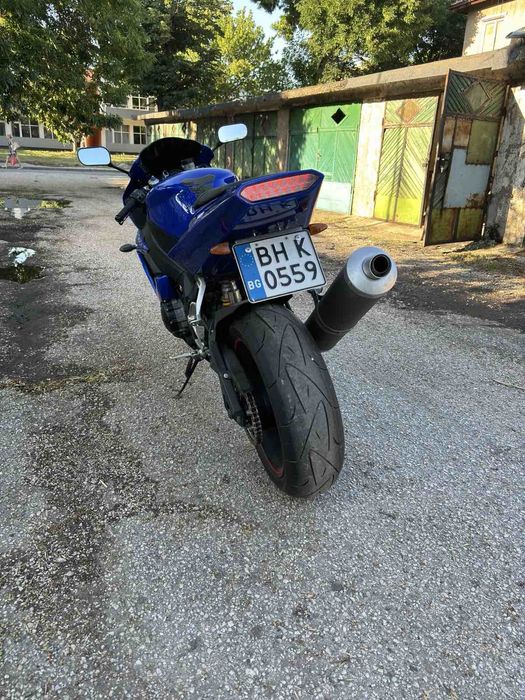 Продавам YAMAHA R1