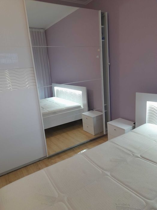 Proprietar, inchiriez apartament 2 camere, zona Tilisca