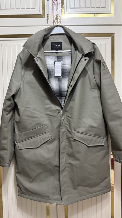 Оригинальный новый плаш Guess из Америки (XL)