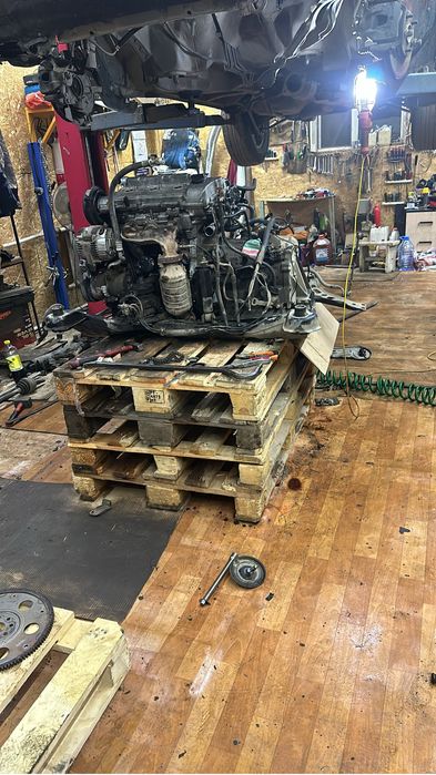 Двиготель Lexus Toyota