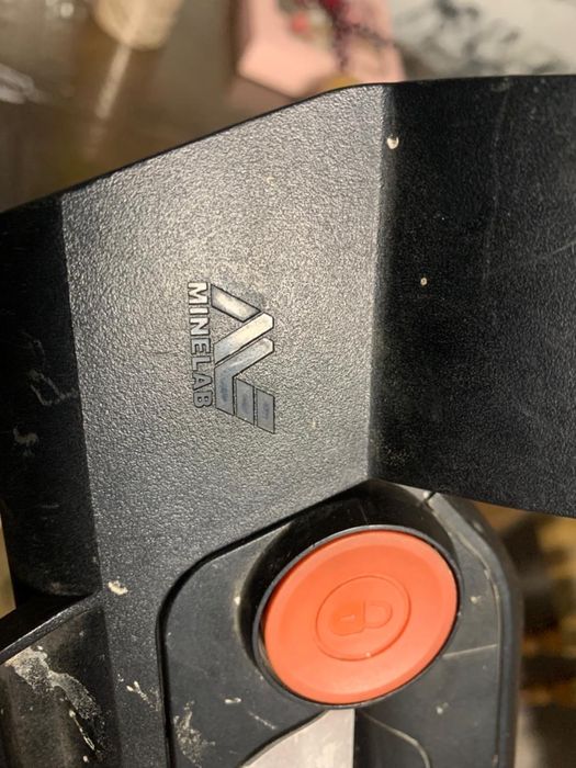 Продам металлоискатель