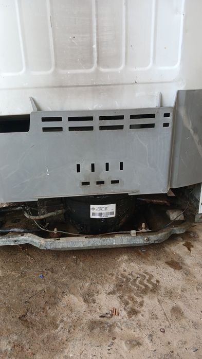 Bu 2 kamerali holodilnik