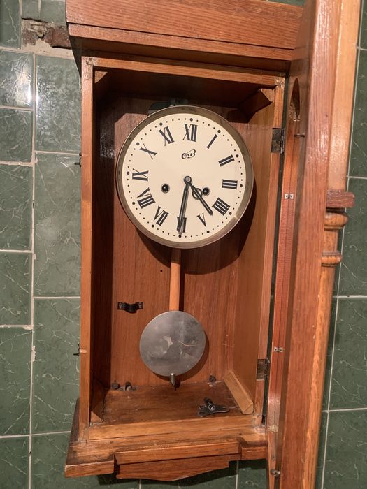 Часы настеные ОЧЗ .