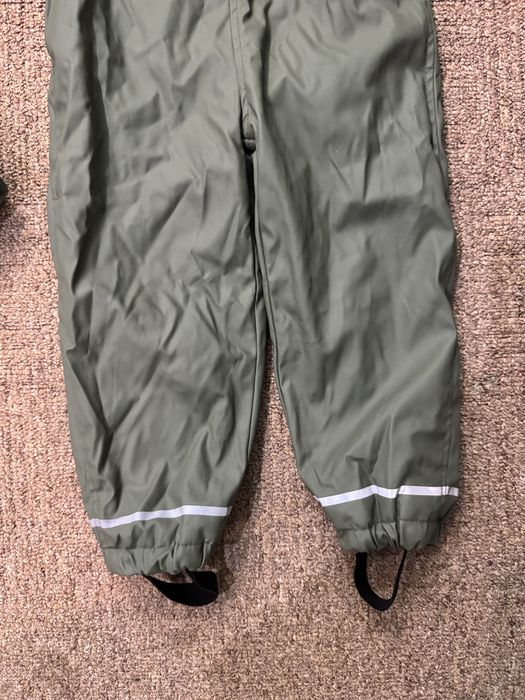 Продам осенний костюм zara