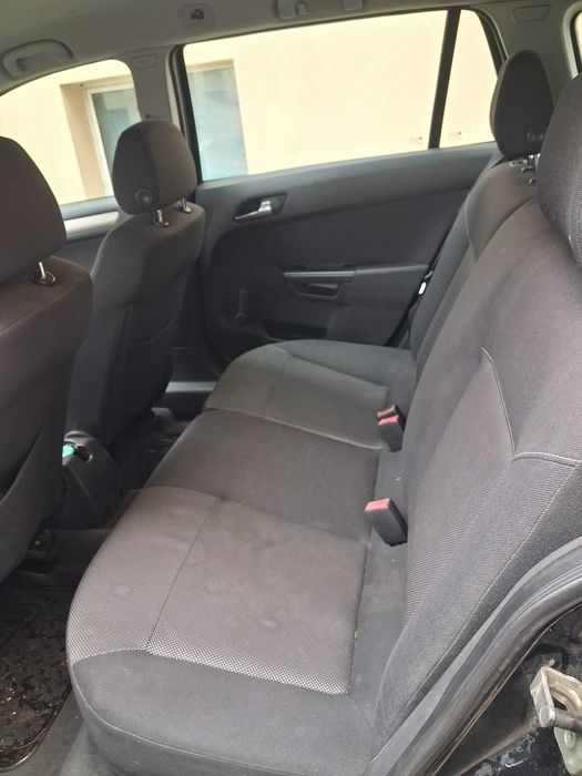 Opel Astra 2009 1.9 CDTI
