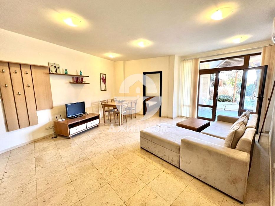 Продава се Тристаен апартамент в Свети Влас - 100 кв.м за 1500 €/кв.м - Снимка #2