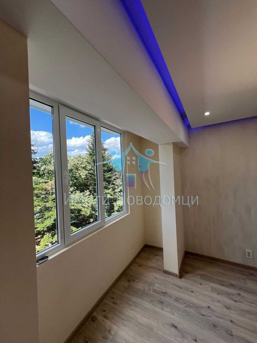 Продава се Двустаен апартамент в Шумен, Пазара - 60 кв.м за 1573 €/кв.м - Снимка #3