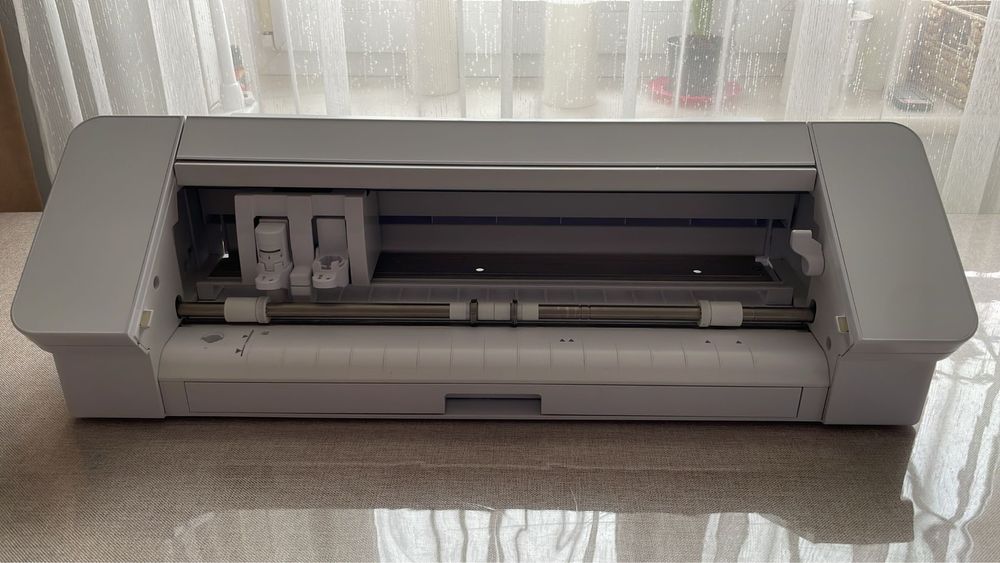 Silhouette Cameo 4 – PACHET COMPLET cu accesorii incluse