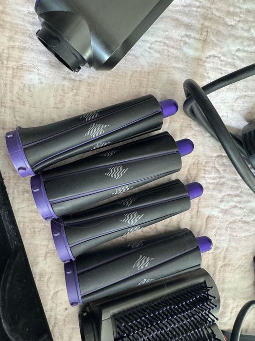 Dyson multistyler Complete hs01 in stare functionala f buna