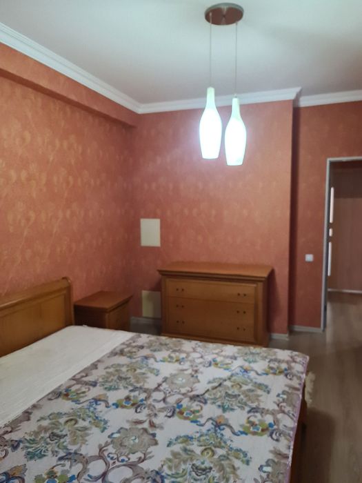 Двухспальная кровать