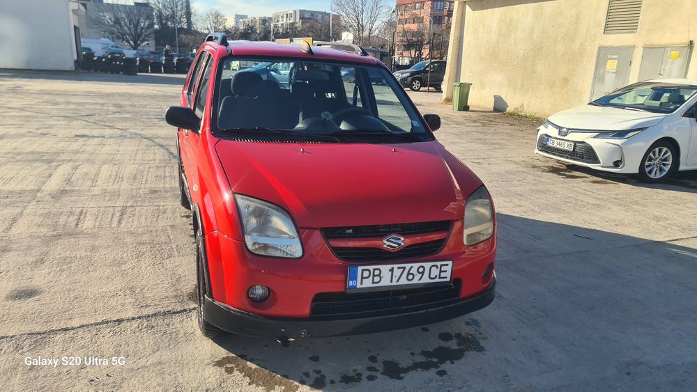 Продавам Suzuki Ignis 1.3
