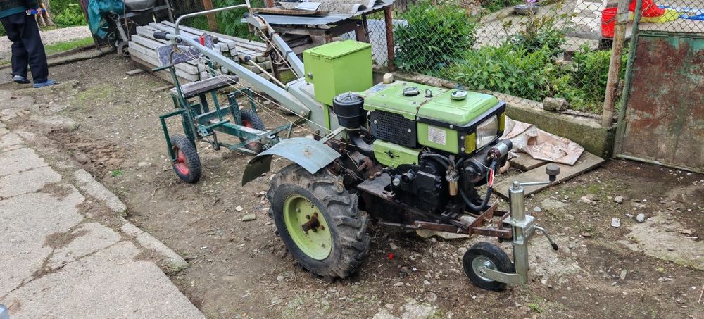 Motocultor marca ZUBR 12,5 CP DIESEL