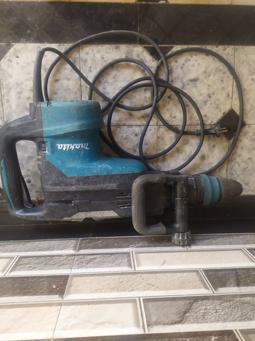 Перфоратор Макита