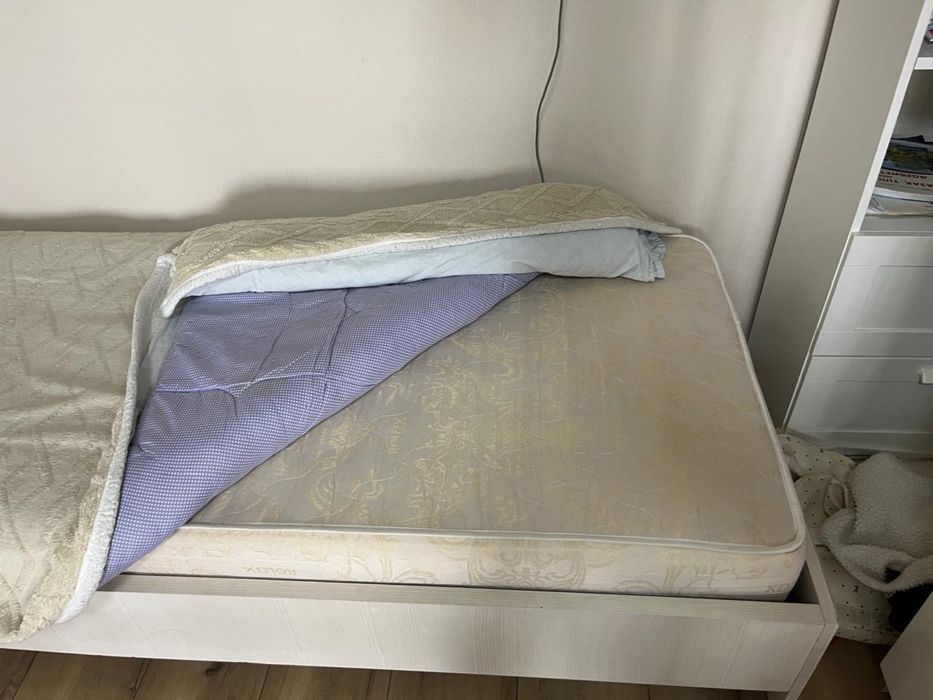 Одноместная кровать