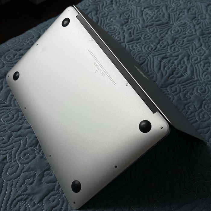 MacBook Air 11" (mid 2012) 4/128