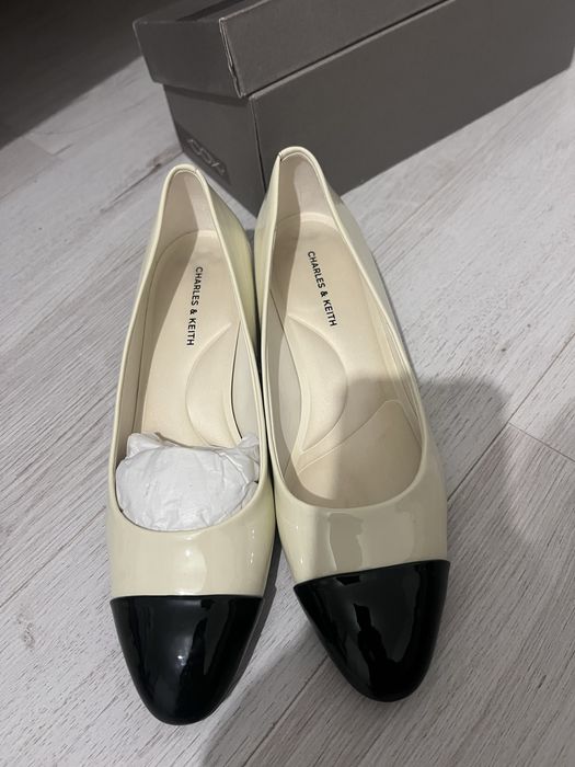 Новые туфли charles and keith