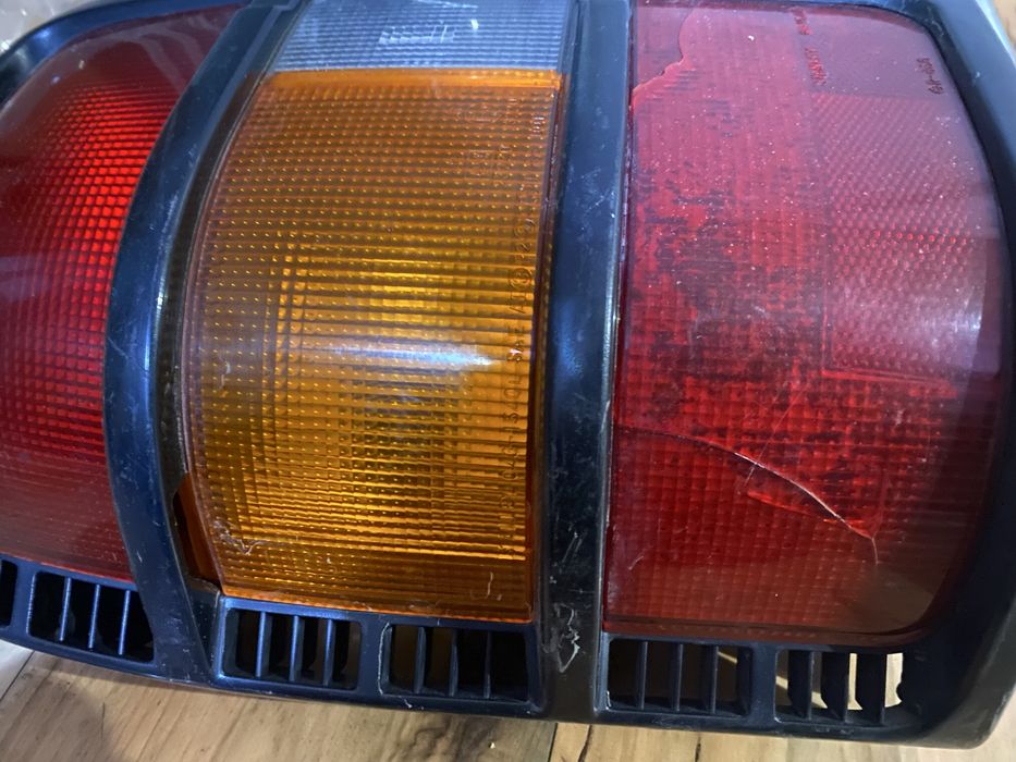 Фары митсубиси паджеро 2