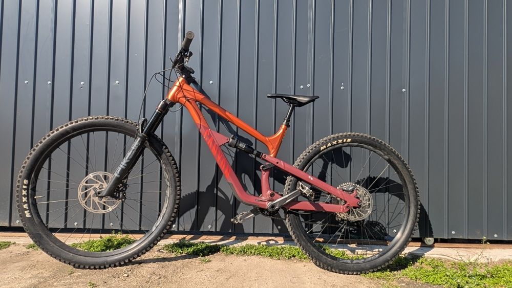 Планински велосипед Canyon Spectral 125 2022 не е Cube, Specialized
