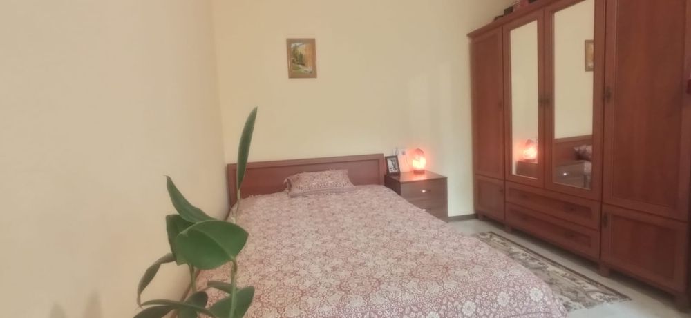 Продам спальный гарнитур