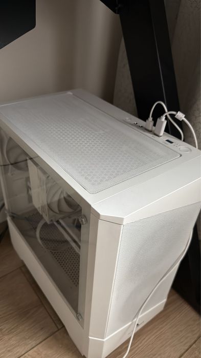 Vand PC GAMING RTX 4070  unitate plus monitor gaming