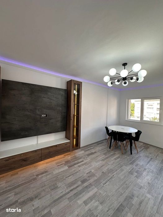 De vanzare apartament tip duplex,3 camere si 2 balcoane, renovat,etj 1
