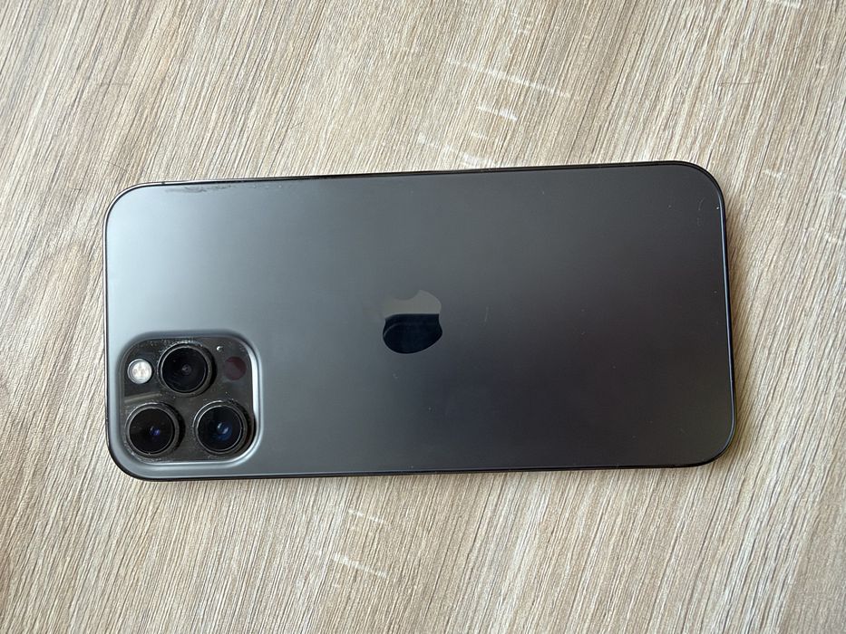 IPhone 12 Pro Max impecabil, totul functional