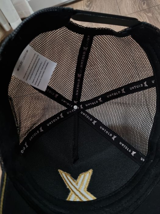 Șapcă Untold X (ediție aniversară)