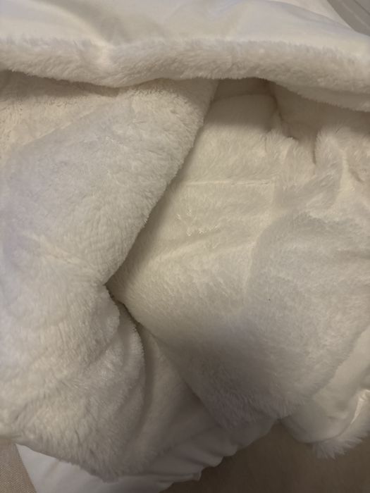 Продавам Дормео одеяло, топла и хладна страна