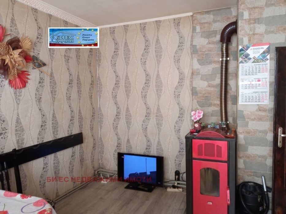 2-стаен в гр. Етрополе 65 м²