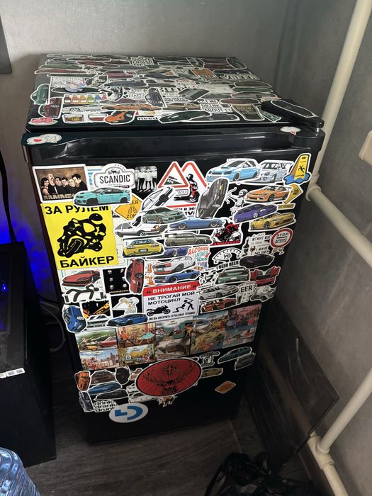 Маленький холодильник