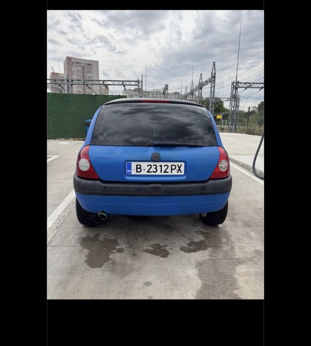 Продавам Рено Клио 1.6
