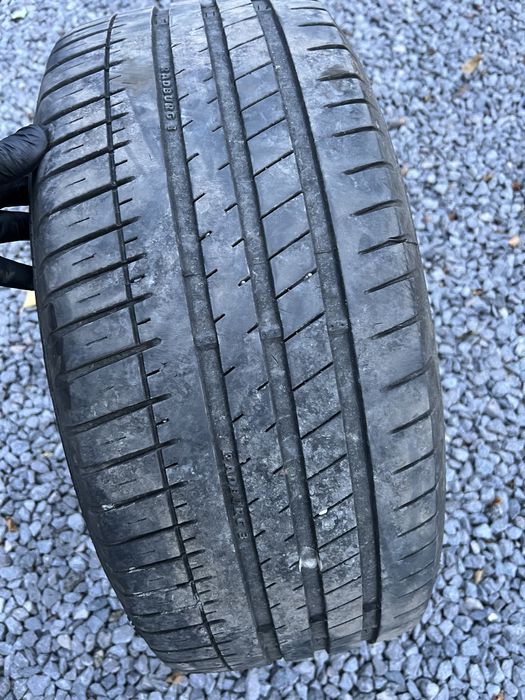 Anvelope 225 50 R17 94 V