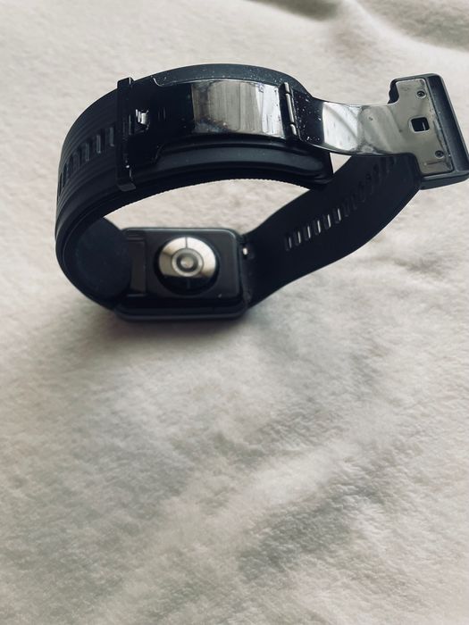 Часовник Huawei D