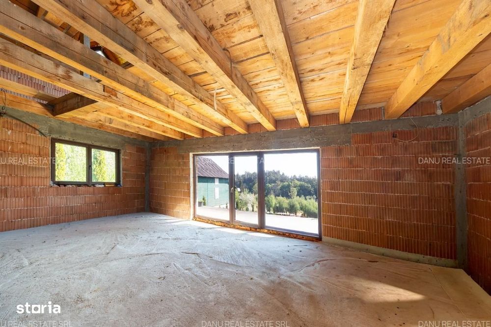 Comision0% Casă cu vedere spre lac și pădure – Vulcan Lacuri, Brașov
