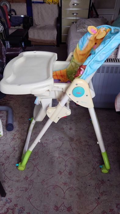 Детский стульчик для кормления, крепкий, качественный,много функций