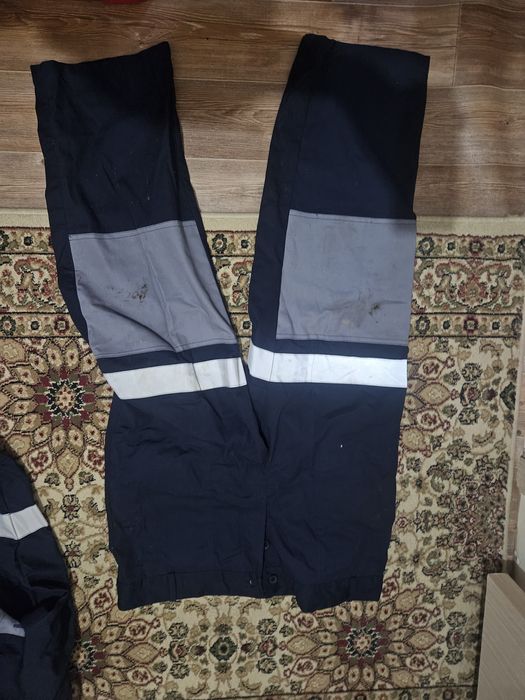 Продам спец.одежду и зимние сапоги рабочие