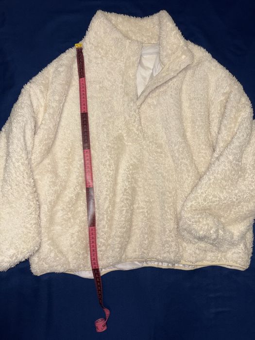 Hanorac polar pufos si calduros alb H&M marime XL, nou cu eticheta
