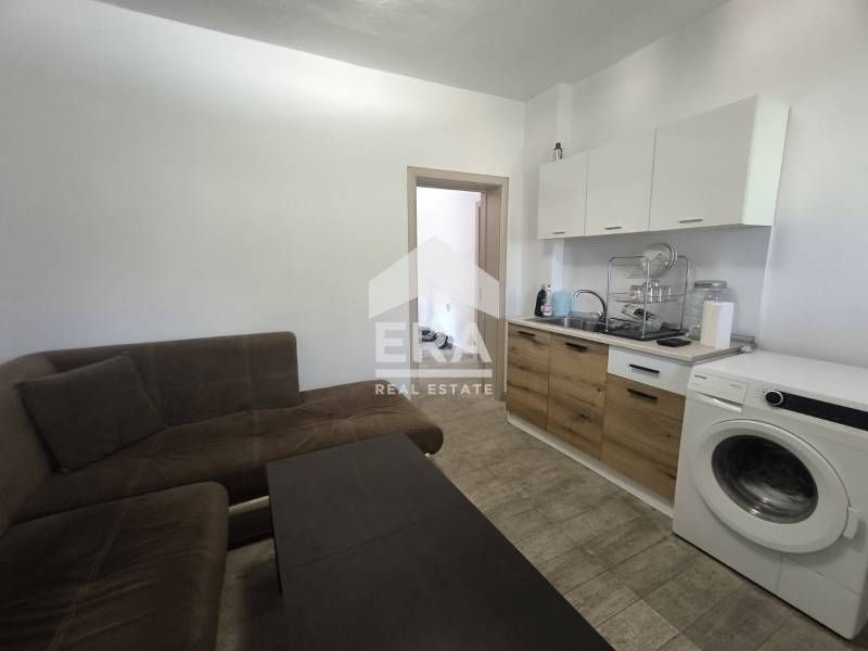 Масивна къща в кв. ,,Училищни,,