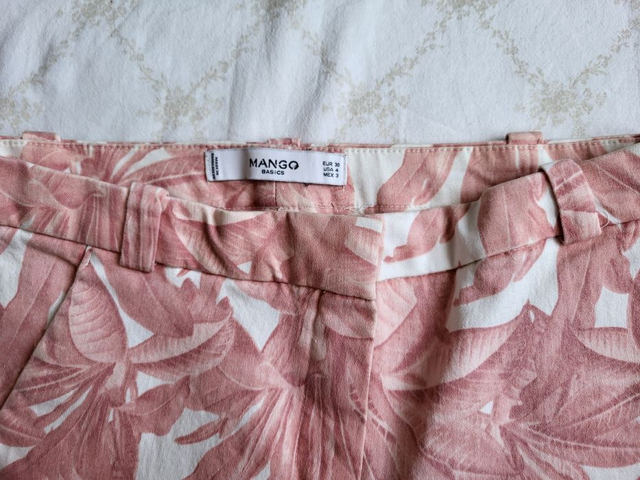 Продам джинсы Mango