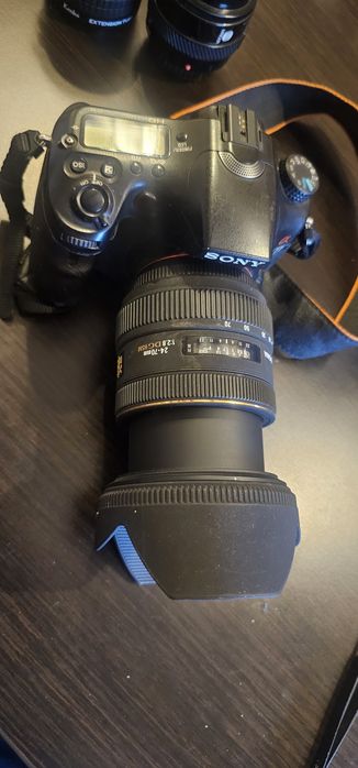 Vand camera foto Sony a77 + obiective