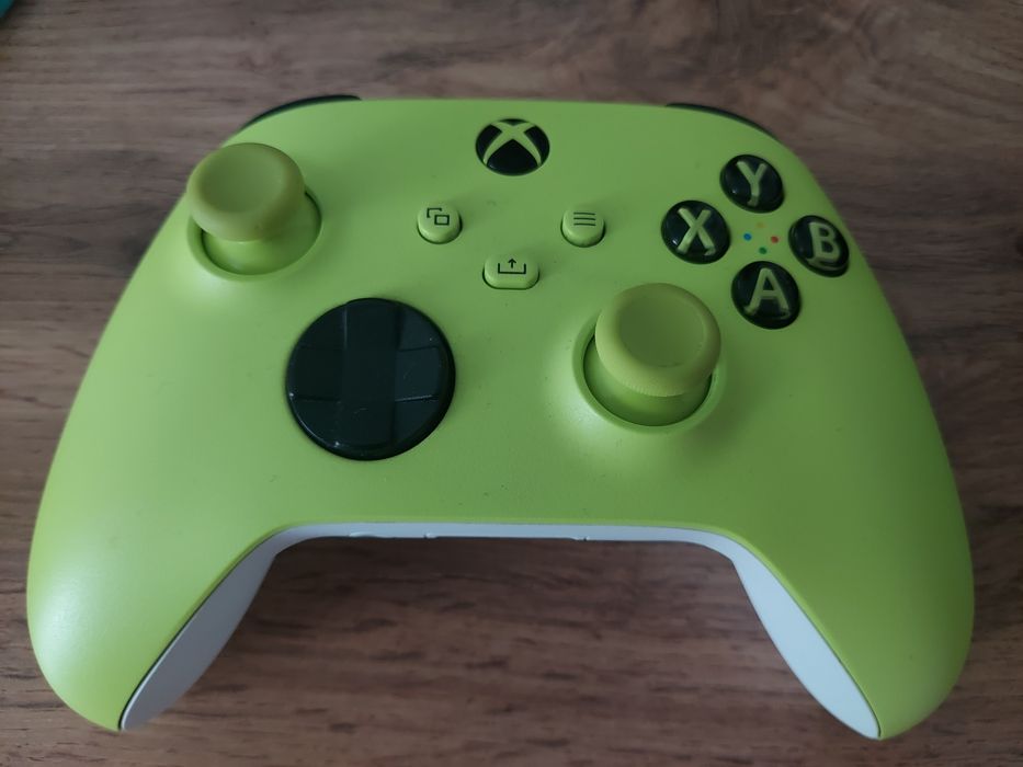 Геймпад Xbox series обмен на геймпад от PS5