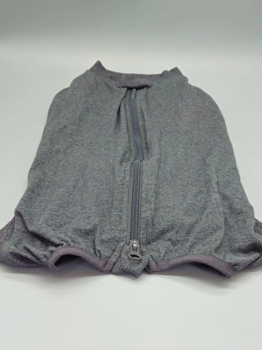 Дрешка-боди за женско куче с цип на гърба – сива, размер M