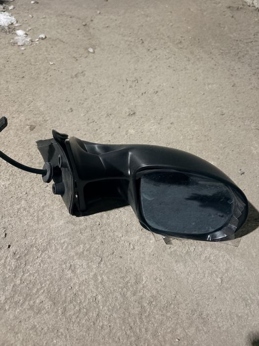 Продам м зеркало е36 седан правое новое